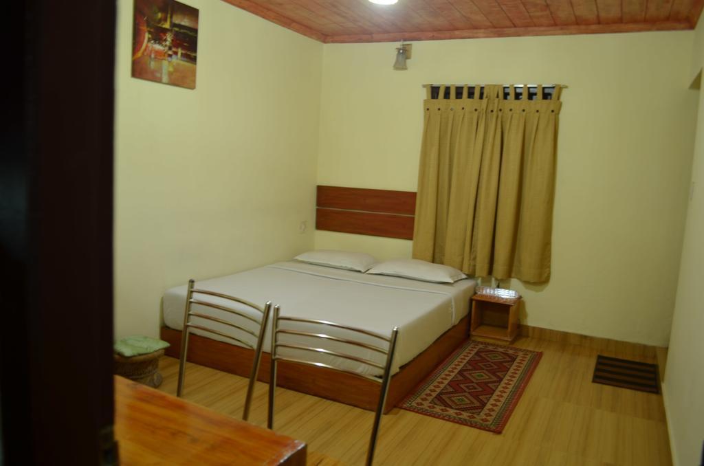 Rheinberg Town Haus Hotel Munnar Bilik gambar