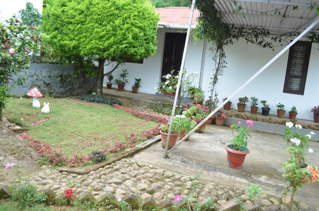 Rheinberg Town Haus Hotel Munnar Bilik gambar